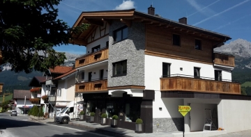 Leitner 02.jpg